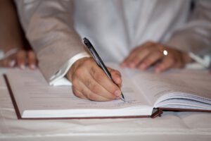 לקוחות ואנשי מקצוע כותבים על החווייה שלהם ברכישת הדירה