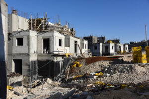 פרויקט בעלז הר יונה בתחילת בניית השלד